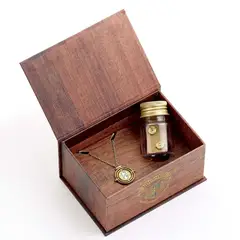 THE CARAT SHOP - Set de regalo Harry Potter Hermione Potions con collar y aros