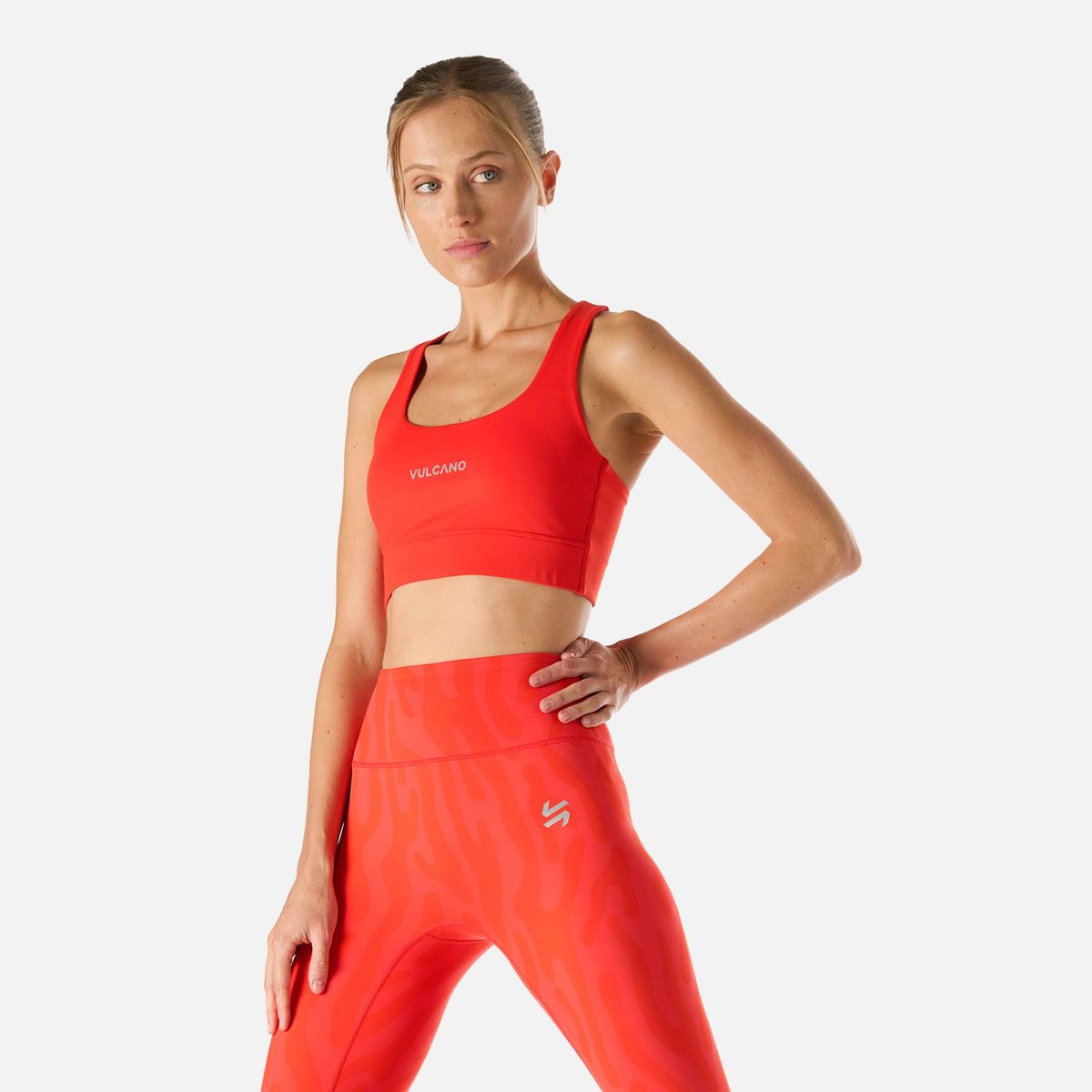 VULCANO - Peto Mujer Built To Move Light Support Bra Rojo Anaranjado Vulcano