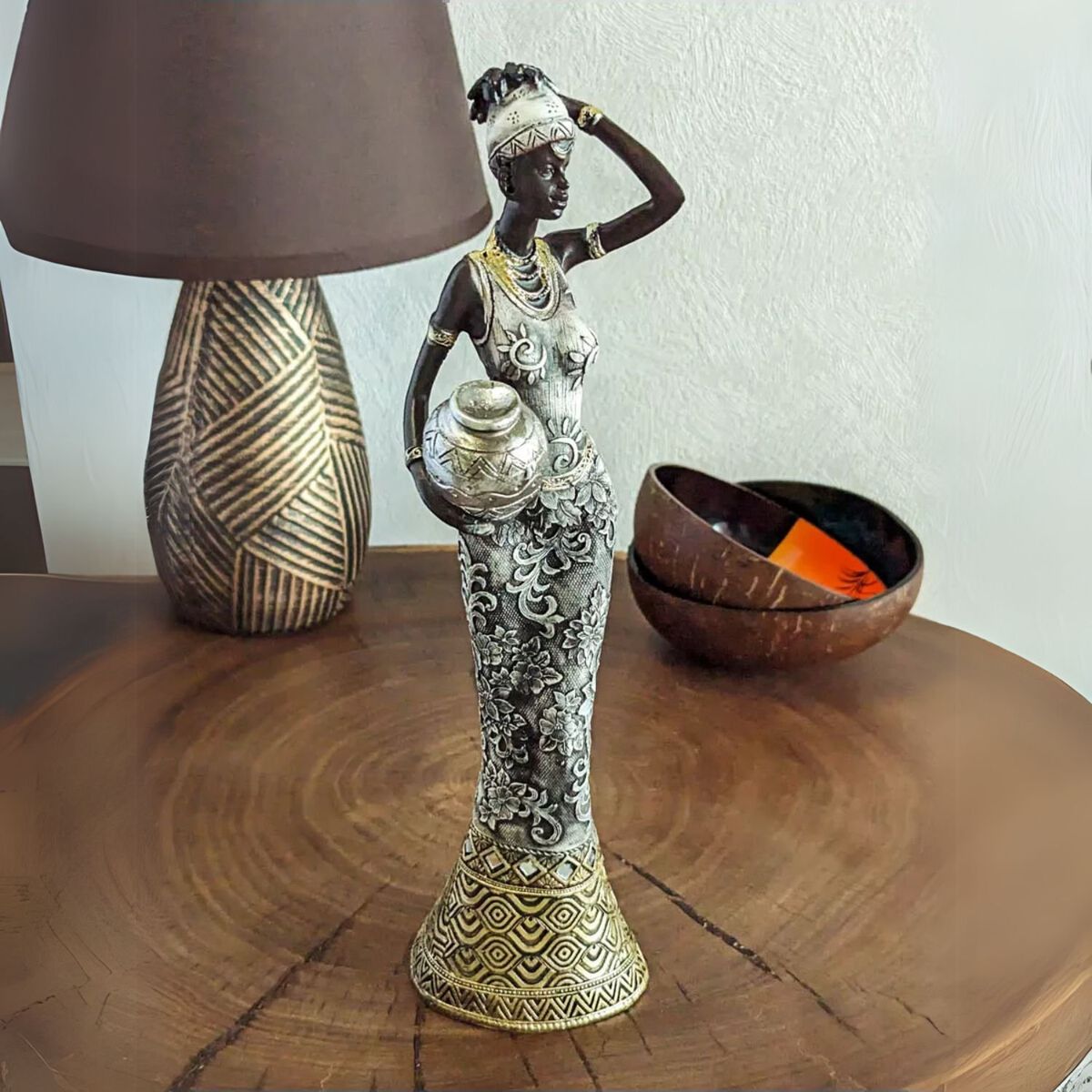 HOME ESSENTIALS - Adorno mujer africana 31 cm