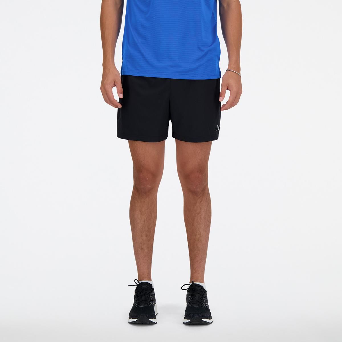 NEW BALANCE - Short Running Hombre New Balance Sport Essentials Negro