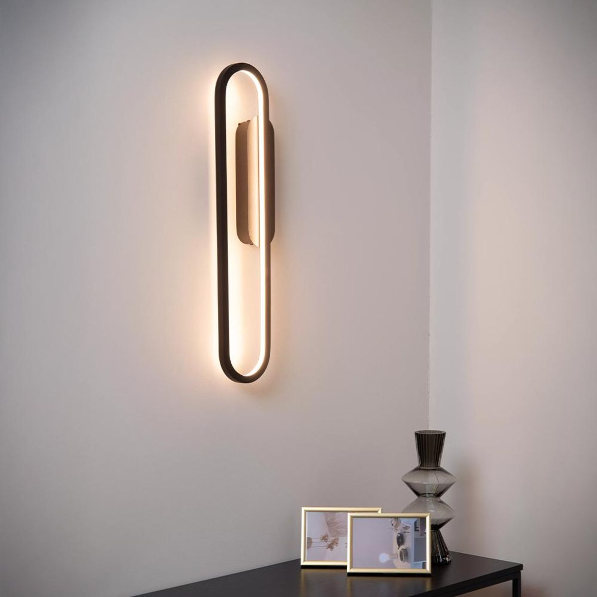 BOSCO - APLIQUE THELMA NEGRO LED DIMEABLE LED 22W CÁLIDO