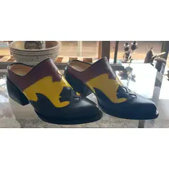 A - Punta con taco cuadrado 100% cuero diseño EXCLUSIVO