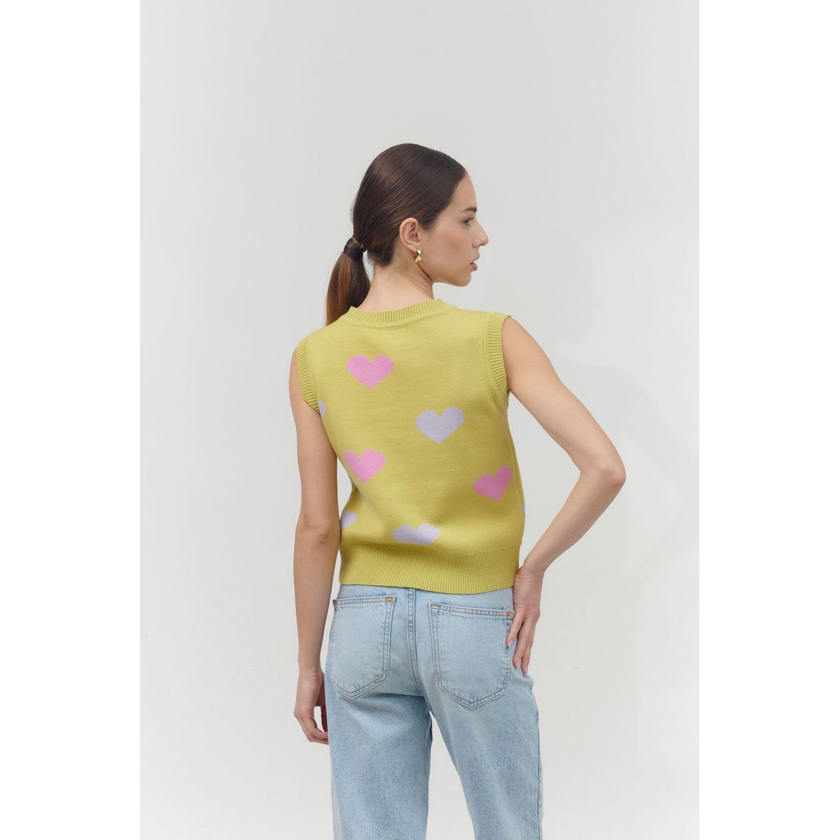 GUINDA - Sweater sin mangas estampado corazón Nala Guinda