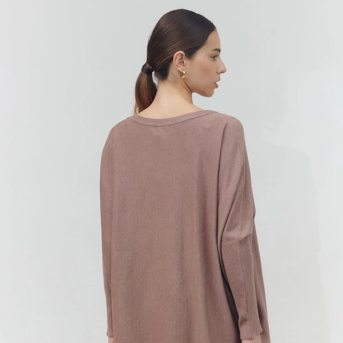 GUINDA - Sweater cuello redondo relajado Ziya Guinda