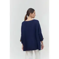 GUINDA - Sweater cuello redondo con mangas adornadas Better