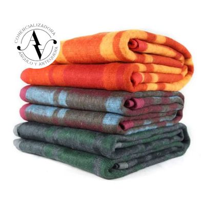 Imagen 2 del producto Fardo Lote 20 Frazadas Térmicas 2 Plazas