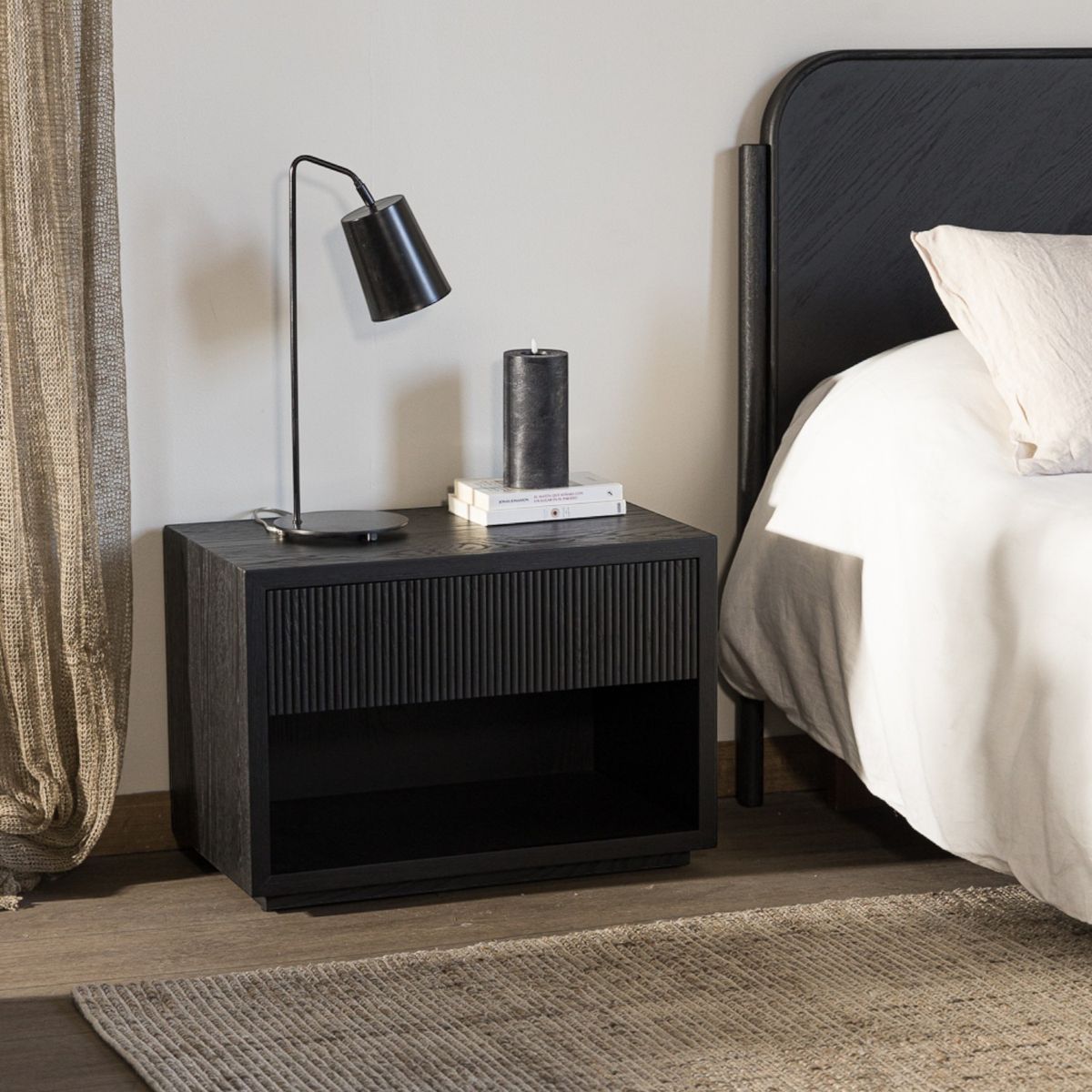 FORASTERO - Velador Oslo H Negro Forastero