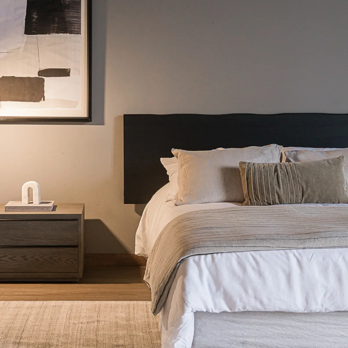 FORASTERO - Respaldo Numancia Negro Forastero