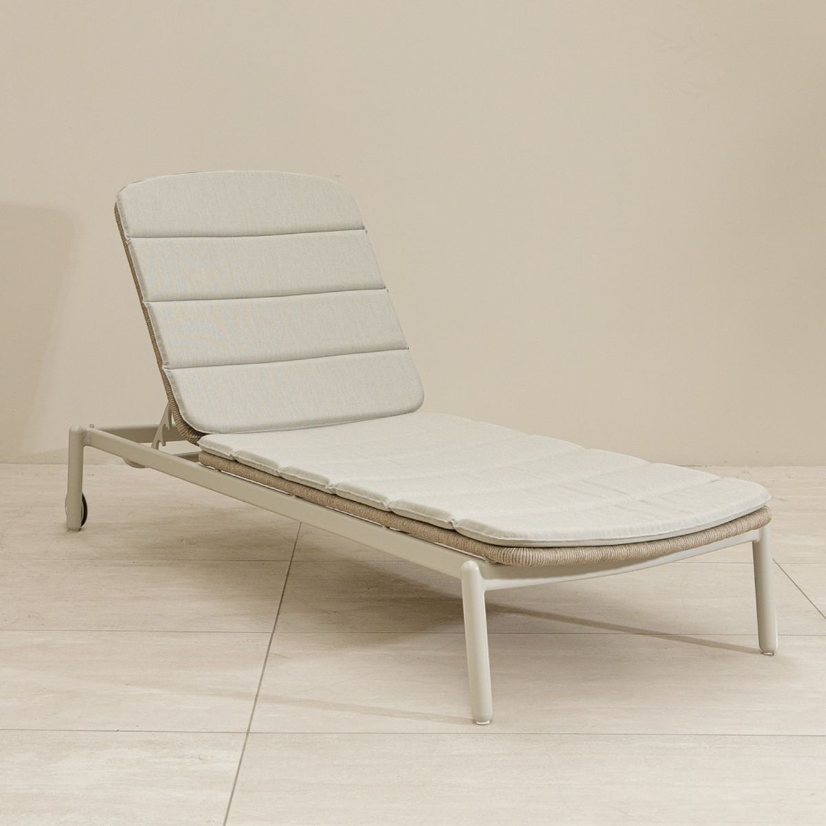 FORASTERO - Reposera Conde Blanco Forastero