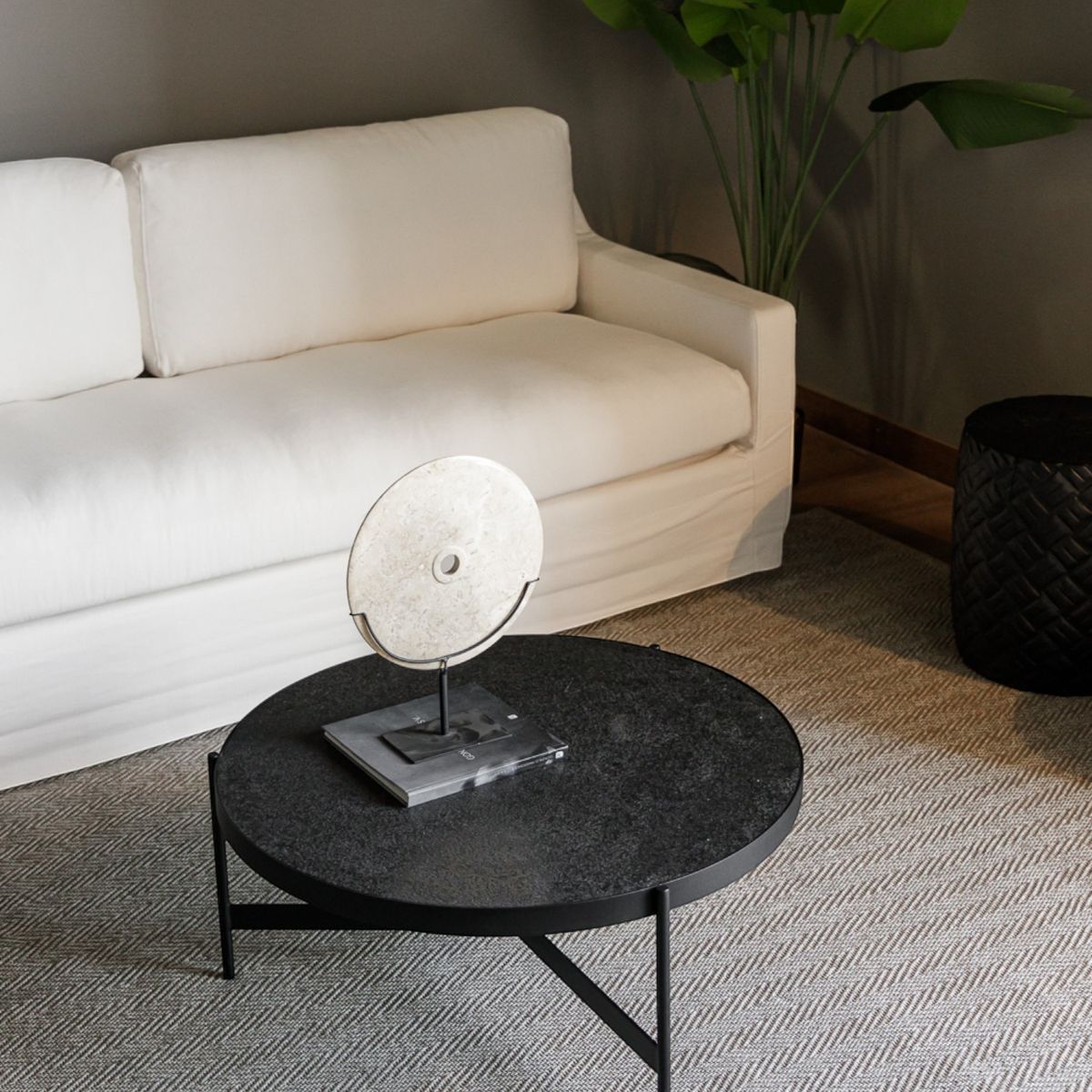 FORASTERO - Mesa De Centro Bianca Marmol Negro Forastero