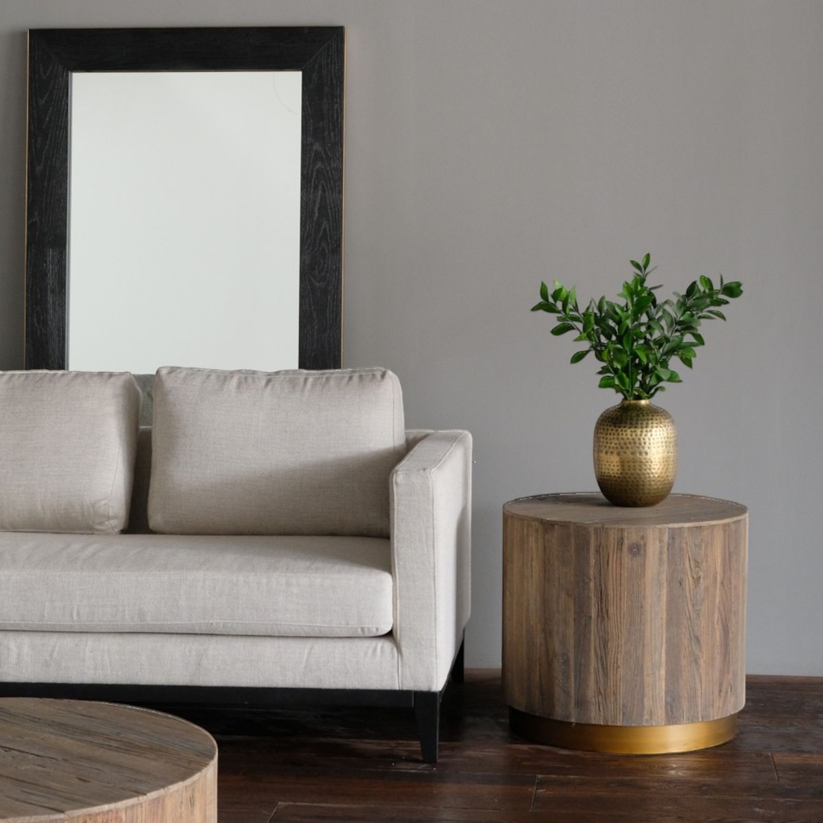 FORASTERO - Mesa Lateral Santa Cruz Redonda Forastero