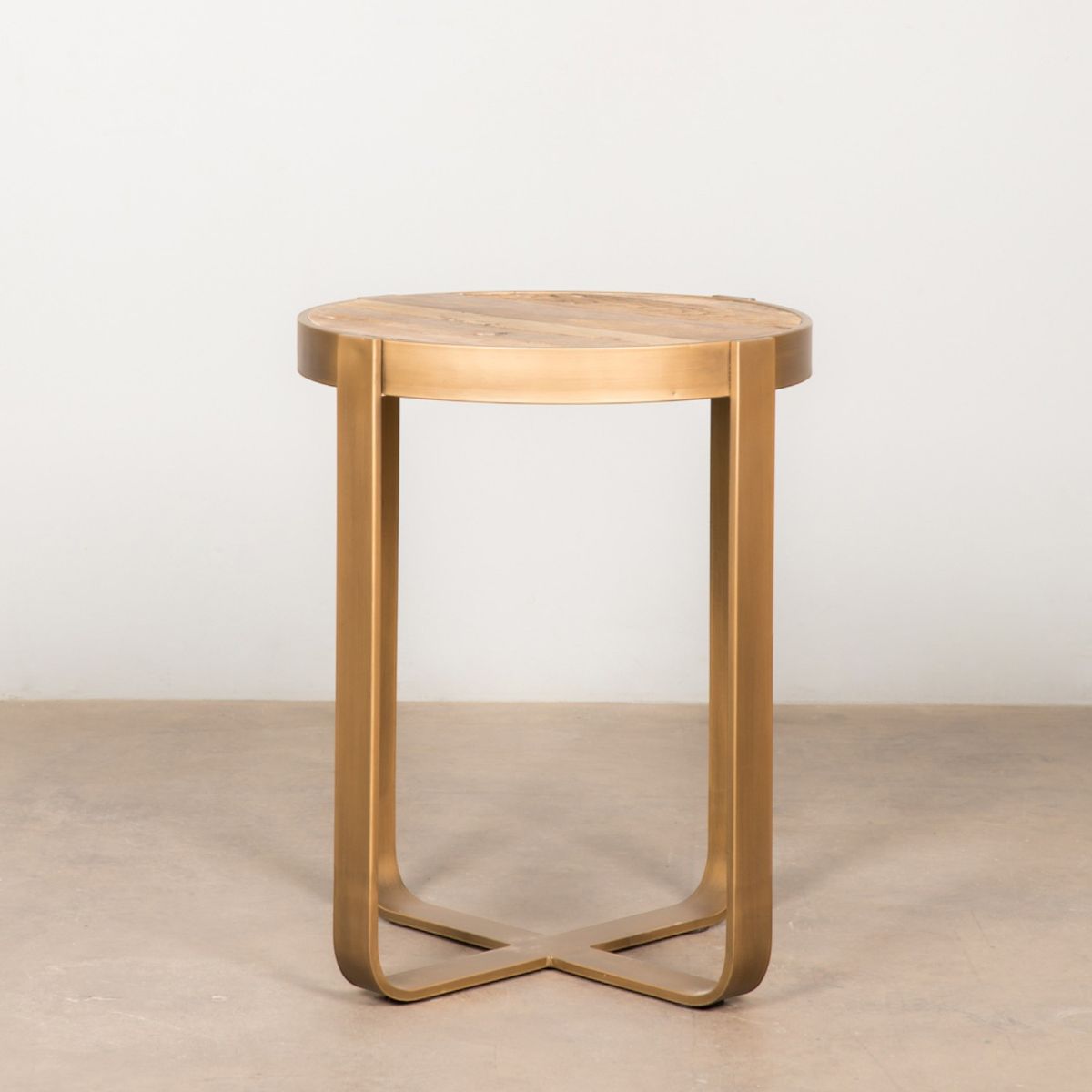 FORASTERO - Mesa Lateral Bucarest Forastero