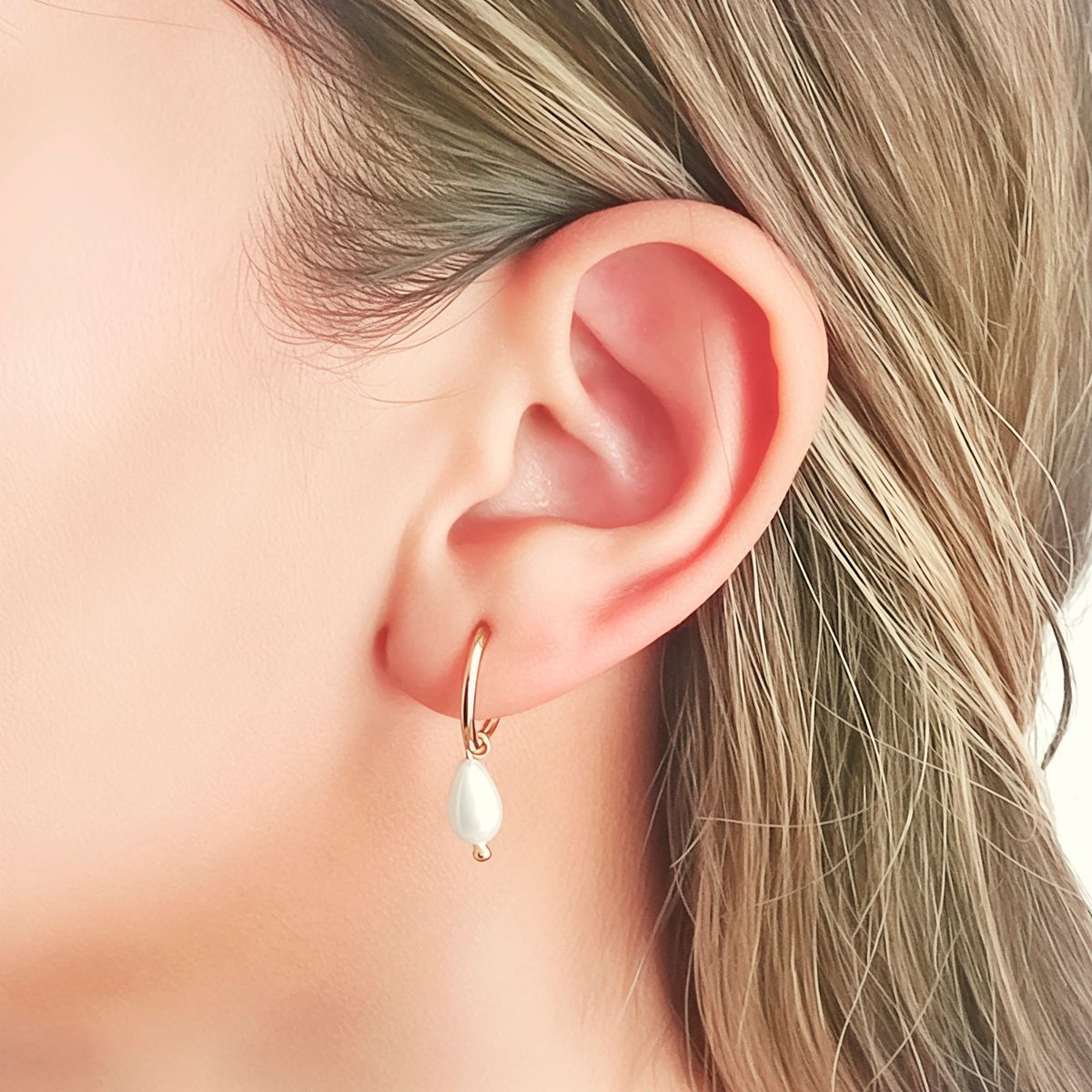 COGGIOLA - Aros Argolla Gota Perla Shellpearl Enchapado Oro 18K