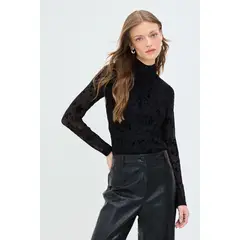 IO - Polera Manga Larga Negro Mujer