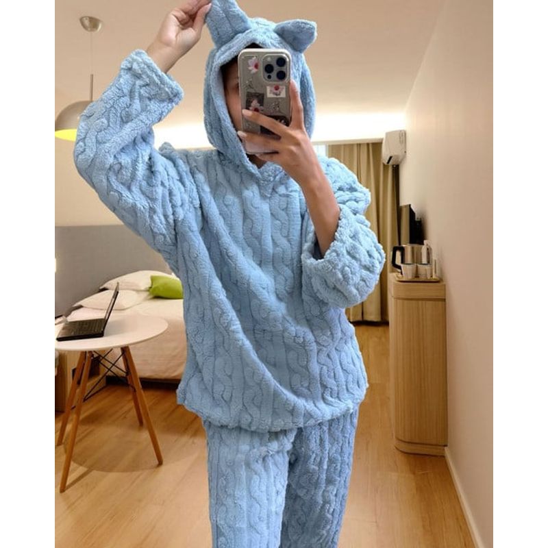DIANA - PIJAMA DE MUJER ELEGANTE CELESTE