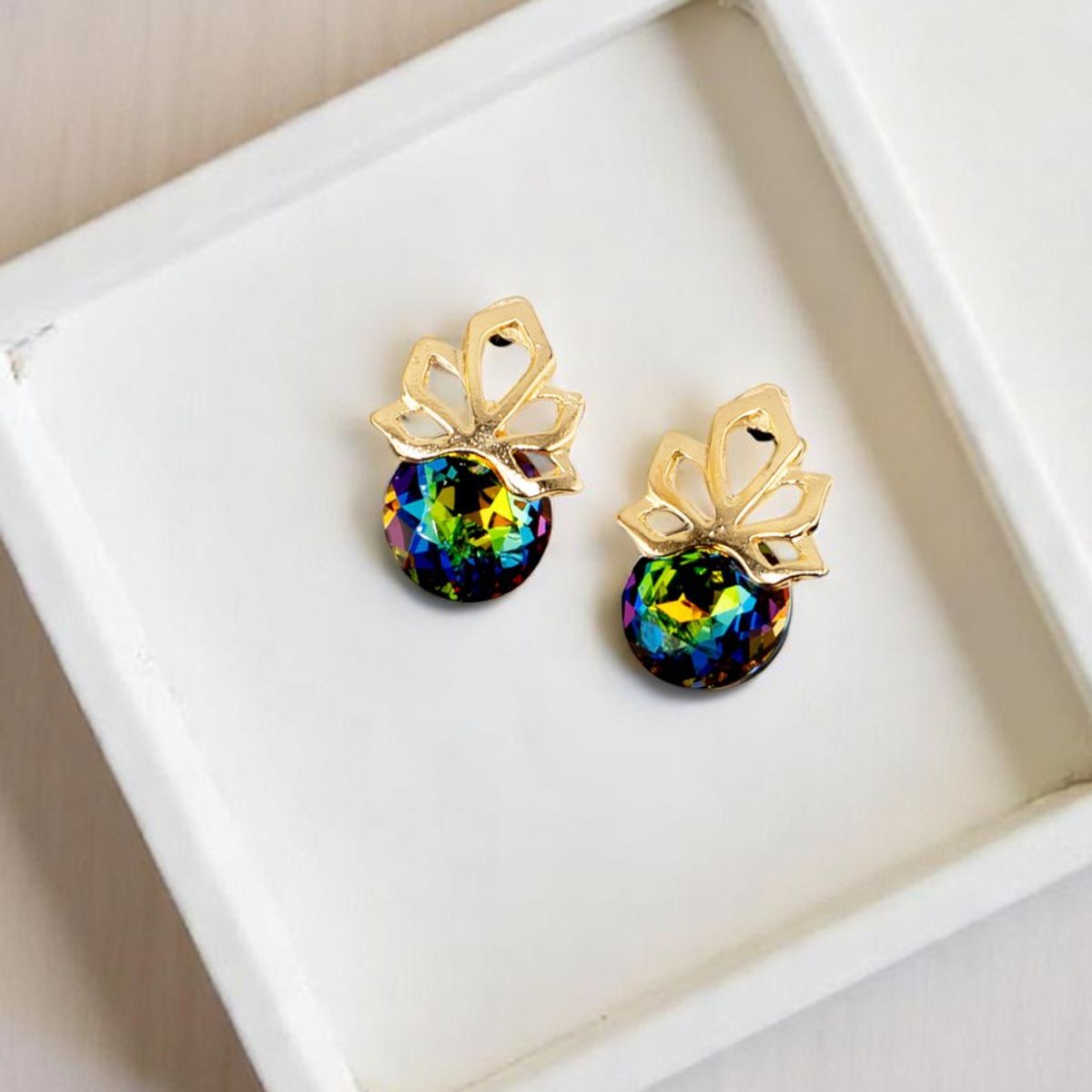 JOYAS MONTERO - Aros Bali Gold 24K creado con cristales de Swarovski® Vitral Medium