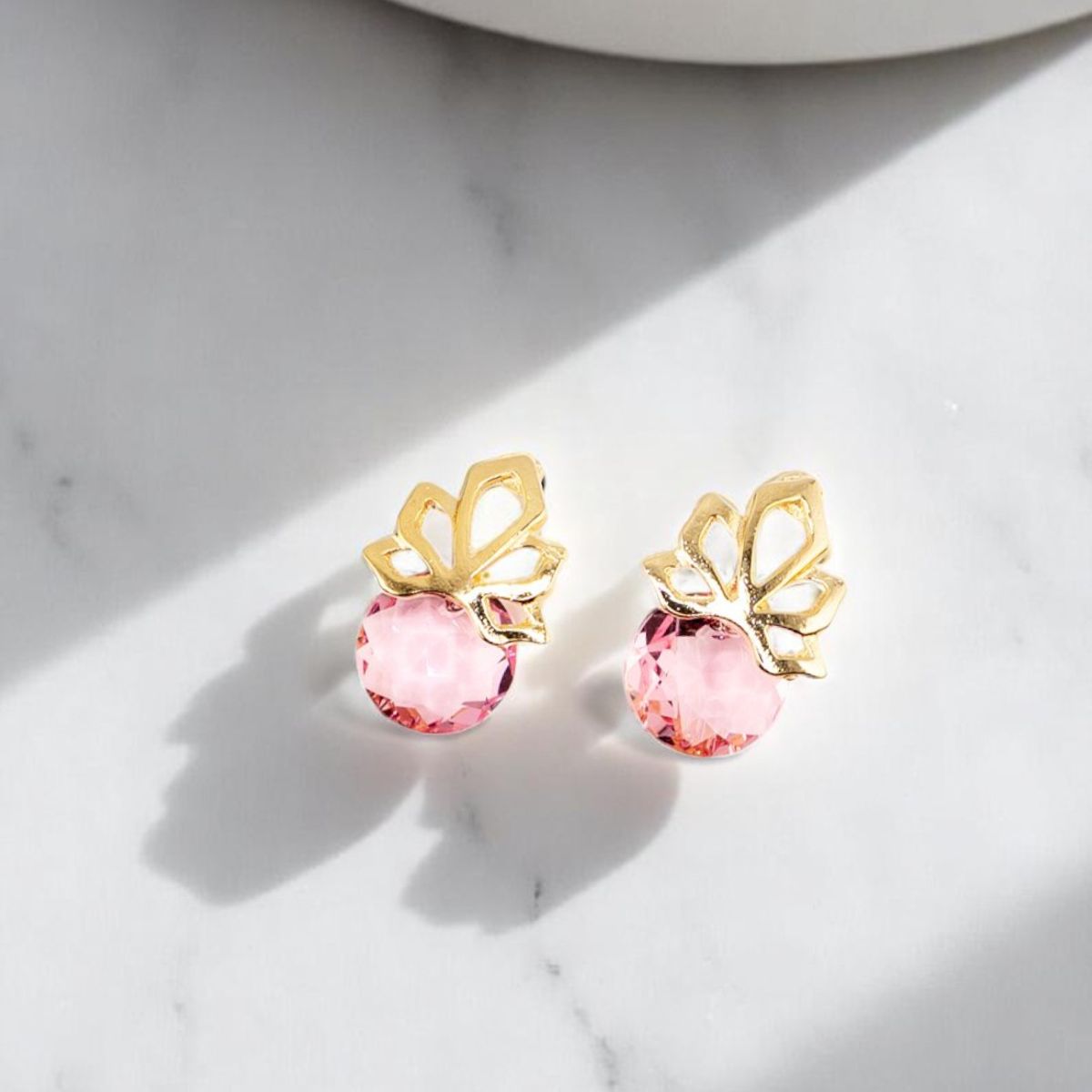 JOYAS MONTERO - Aros Bali Gold 24K creado con cristales de Swarovski® Light Rose