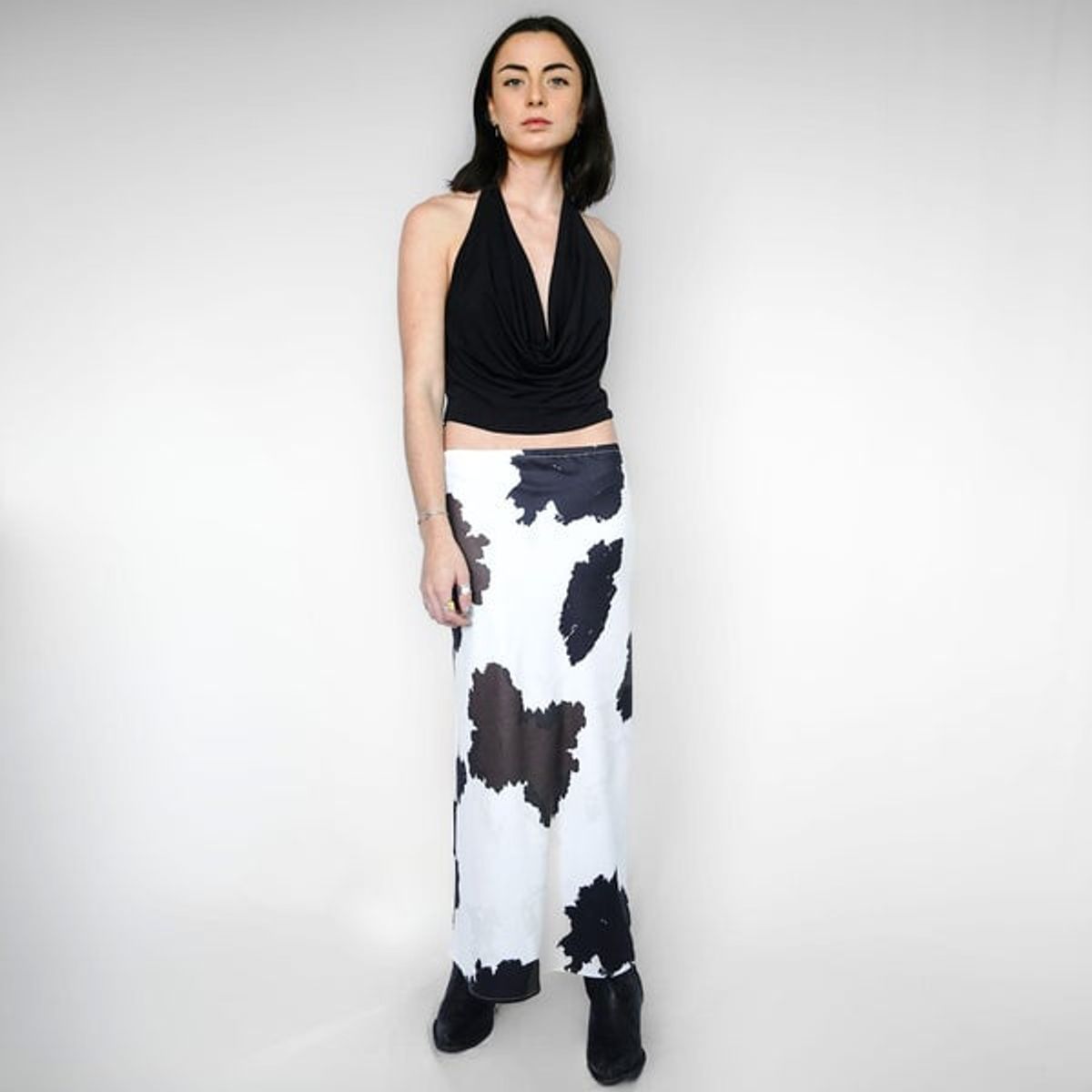 ME QUIERE MUCHO POQUITO NADA - Falda Mujer Maxi Vaca Satinada Tiro Bajo Café Negro - Hortensia - MQM