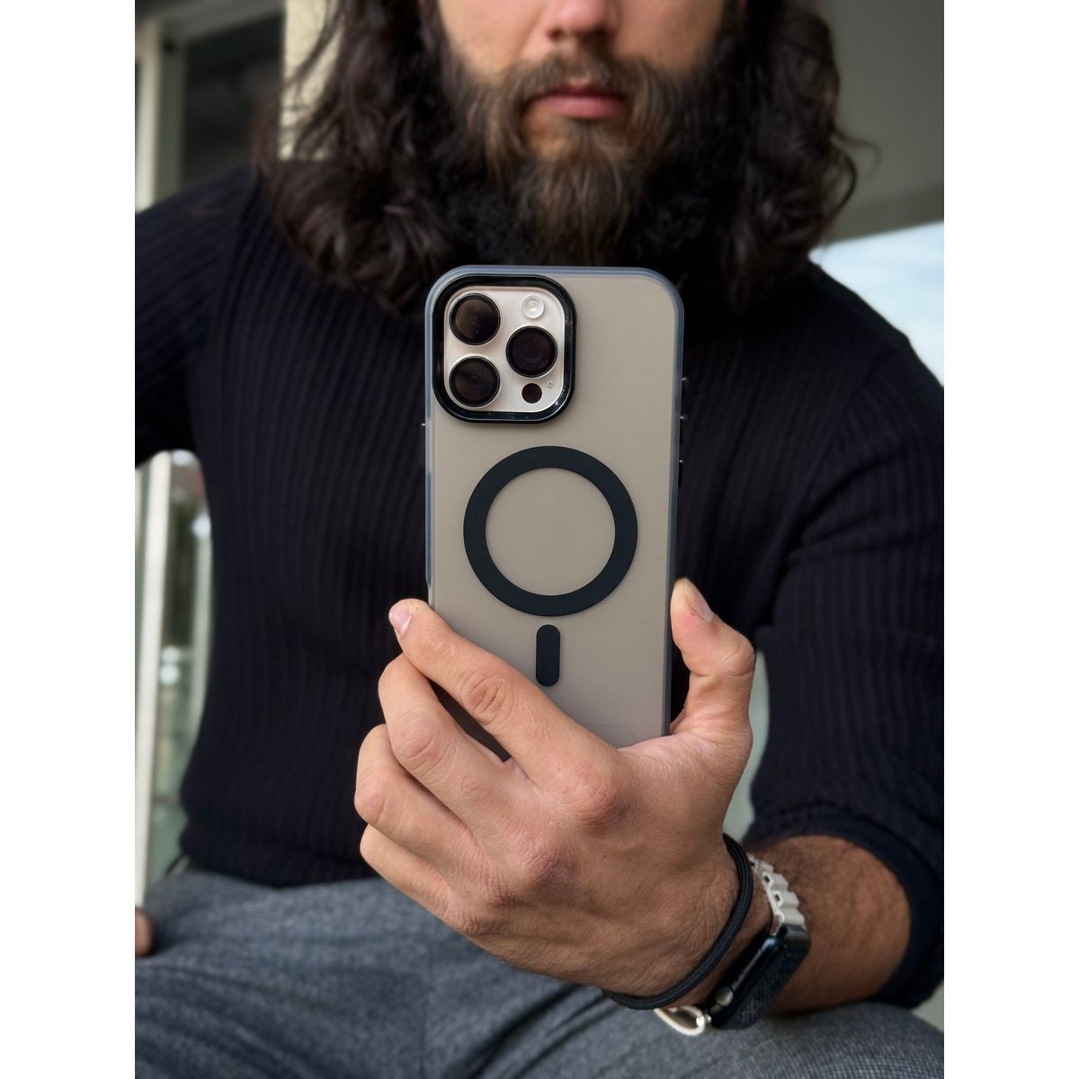 GENERICO - Carcasa Space Compact para iPhone 15 Pro color Dark Bullet