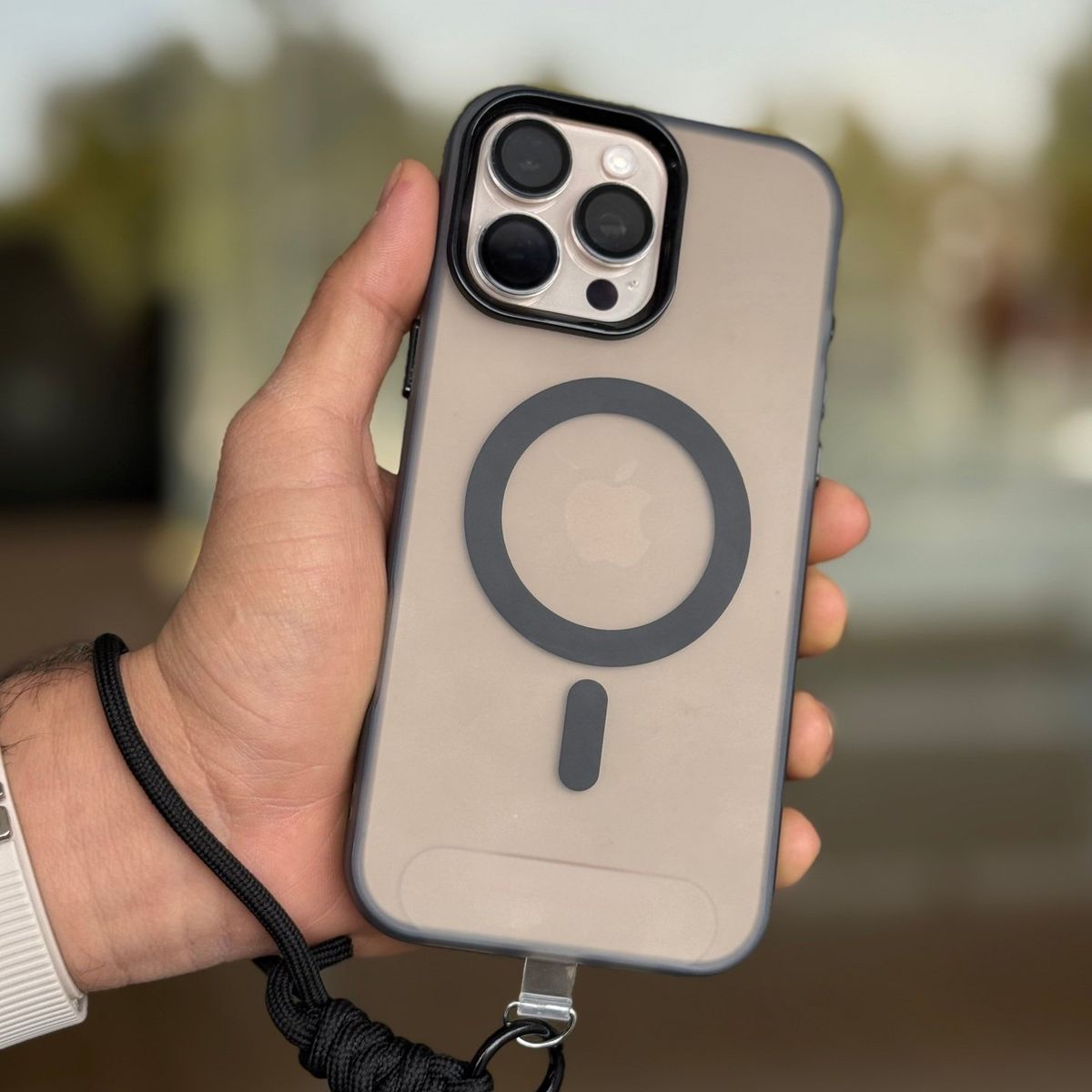 GENERICO - Carcasa Space Compact para iPhone 15 Pro color Dark Bullet