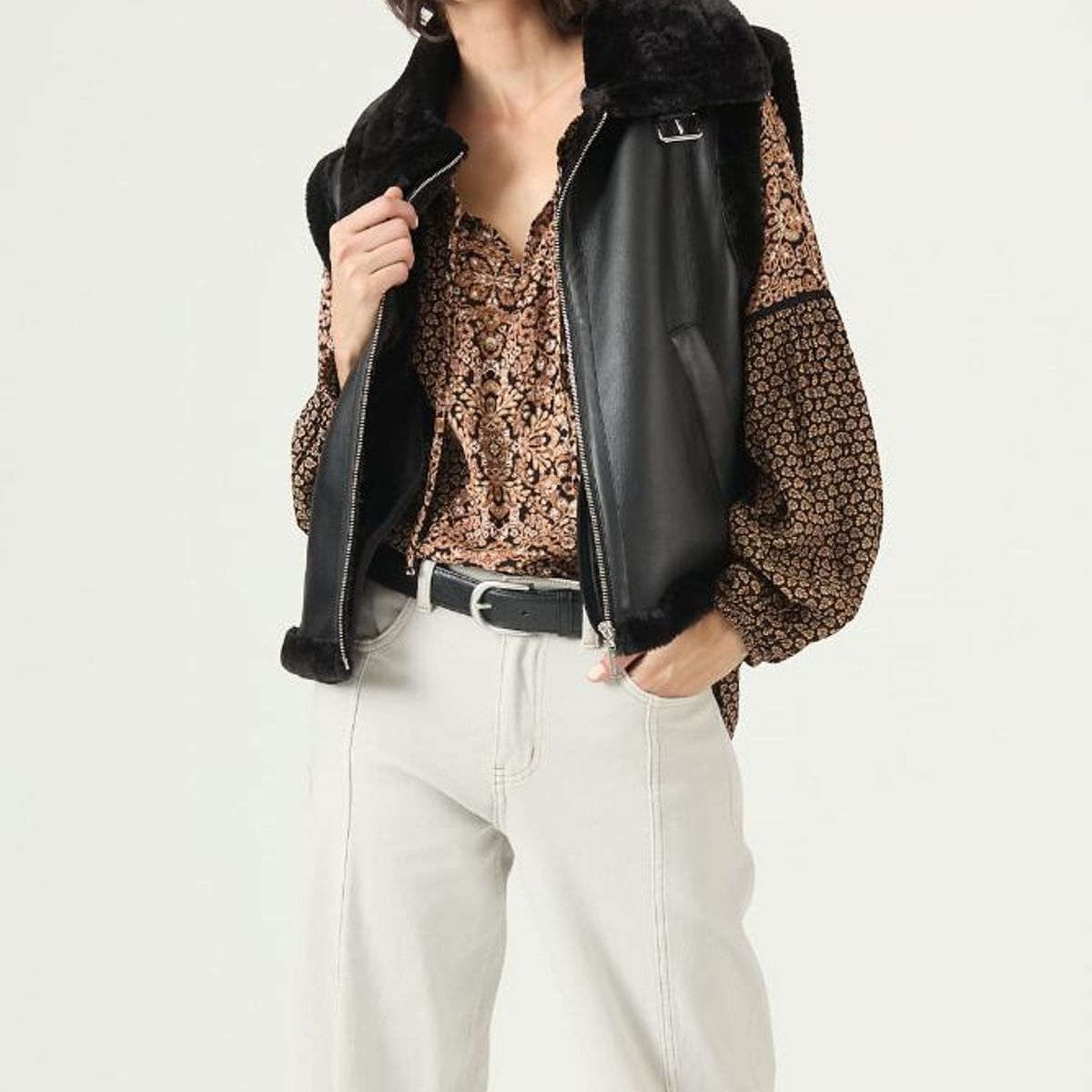 PRIVILEGE - Blusa cafe estampada 2640