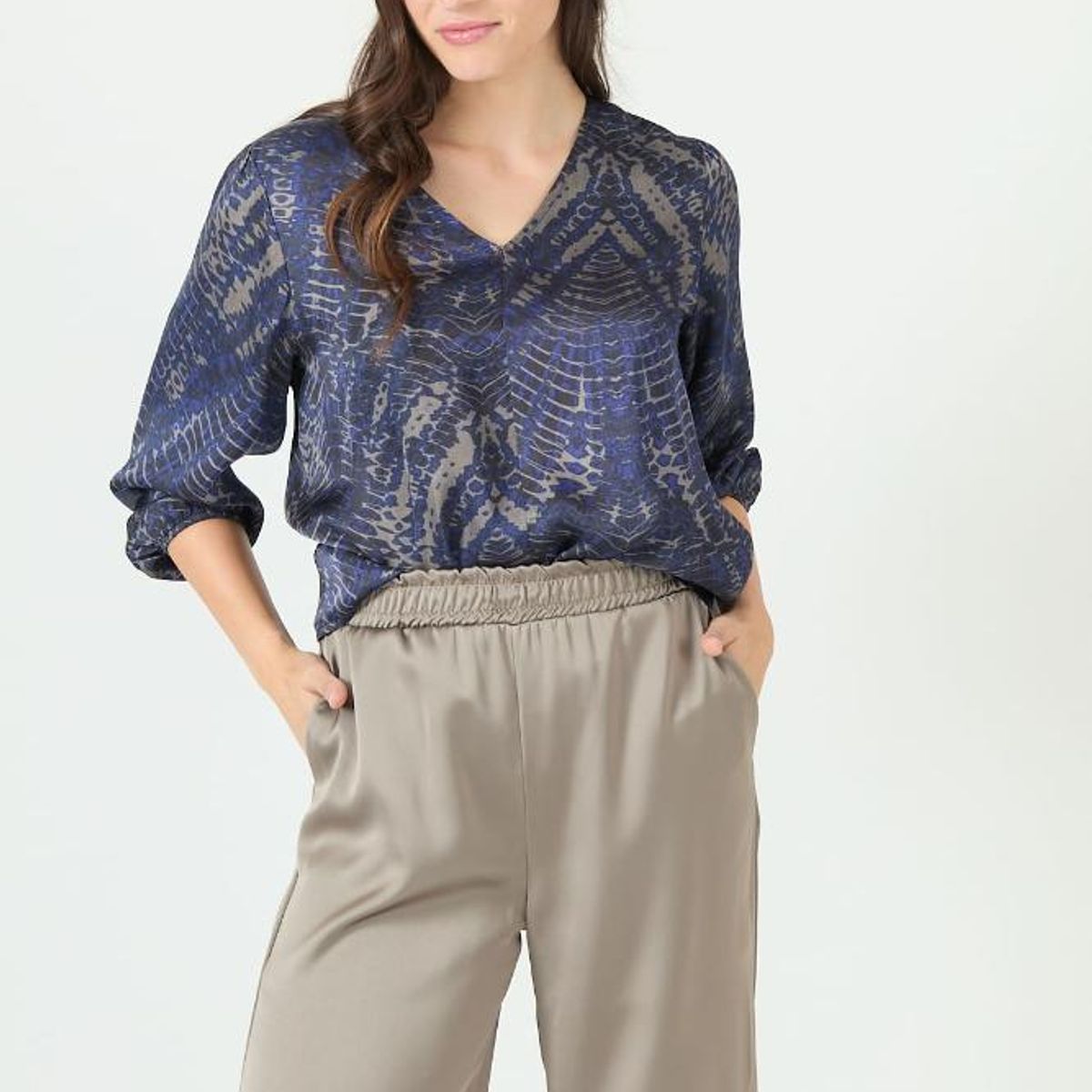 PRIVILEGE - Blusa gris estampada 2379