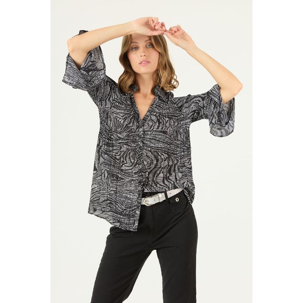 PRIVILEGE - Blusa negra estampada PRIVILEGE 2182