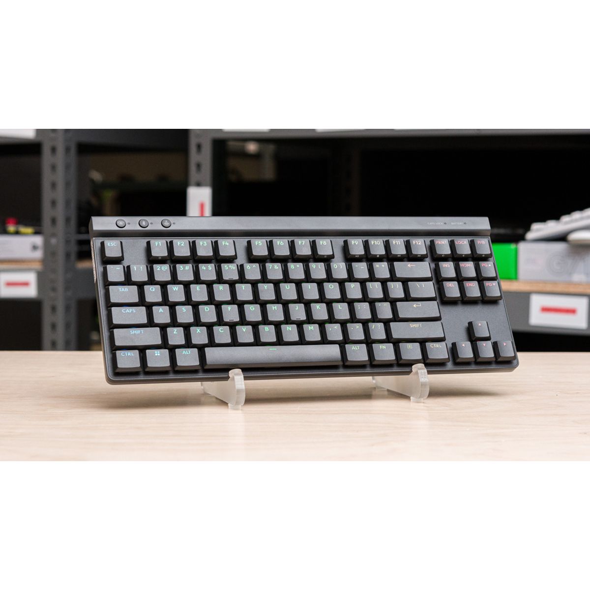 LOGITECH - Teclado Logitech G515 TKL Inalámbrico Gamer