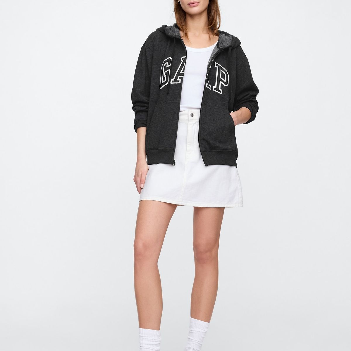 GAP - Polerón Mujer Logo Con Cierre Gris GAP