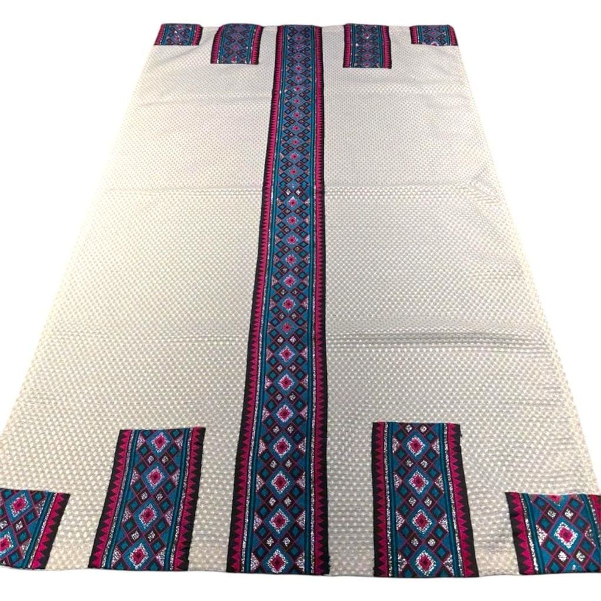 GOIC DISEÑOS - CAMINO DE MESA HECHO A MANO DISEÑO EXCLUSIVO