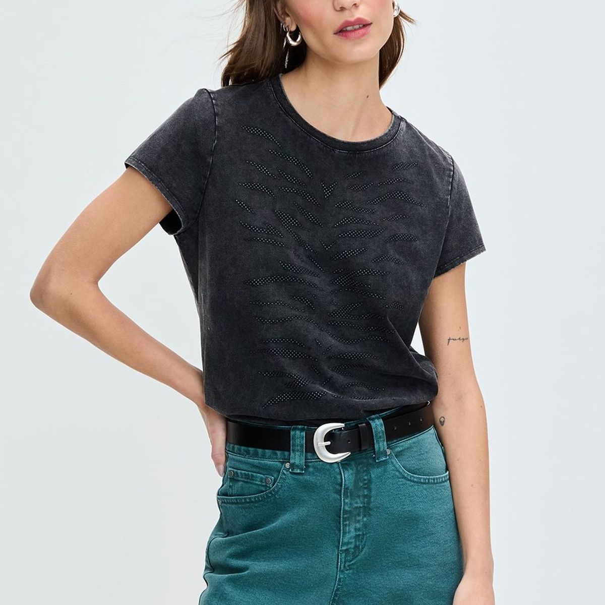 IO - Polera Manga Corta Negro Mujer Io