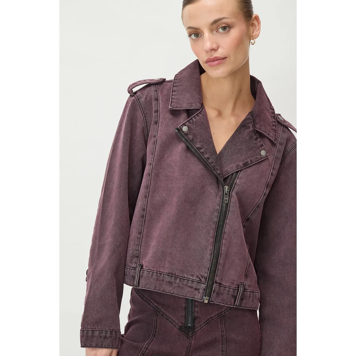 IO - Chaqueta Burdeo Mujer Io