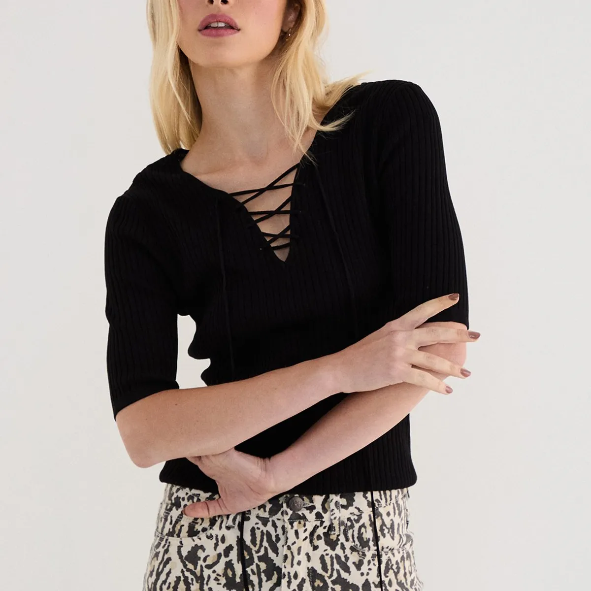 ASH - Polera Manga Corta Negro Mujer Ash