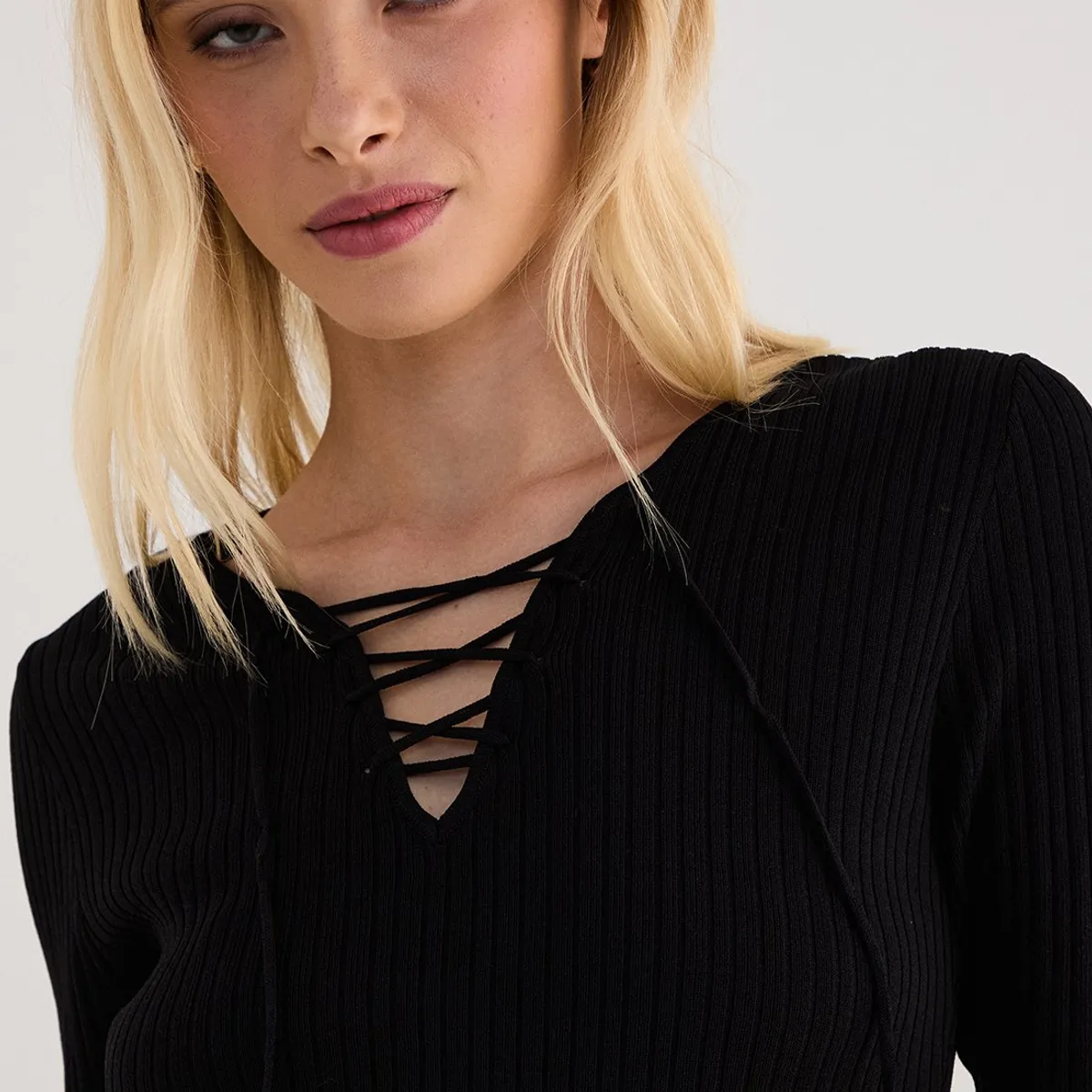 ASH - Polera Manga Corta Negro Mujer Ash