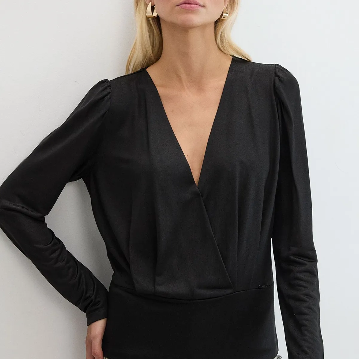 ASH - Polera Manga Larga Negro Mujer Ash