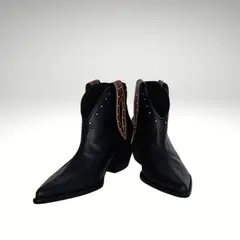 ANNY OUTFITS - Botin Latte Negro y Marfil cuero Coffe.