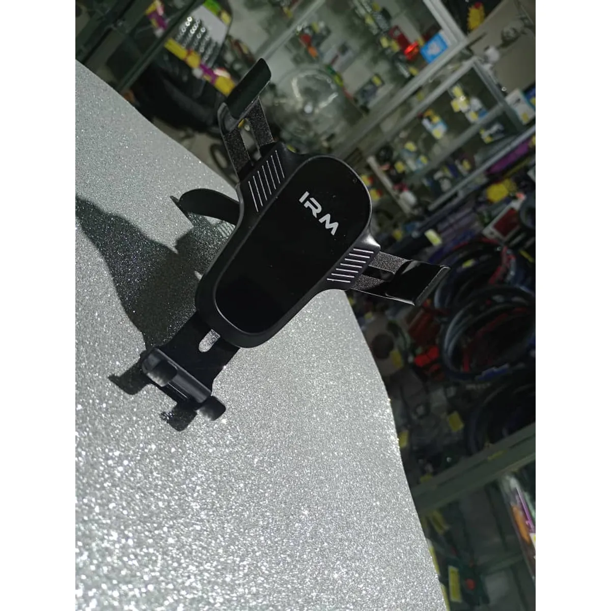 GENERICO - Soporte teléfono smartphones para autos con clip anticaidas