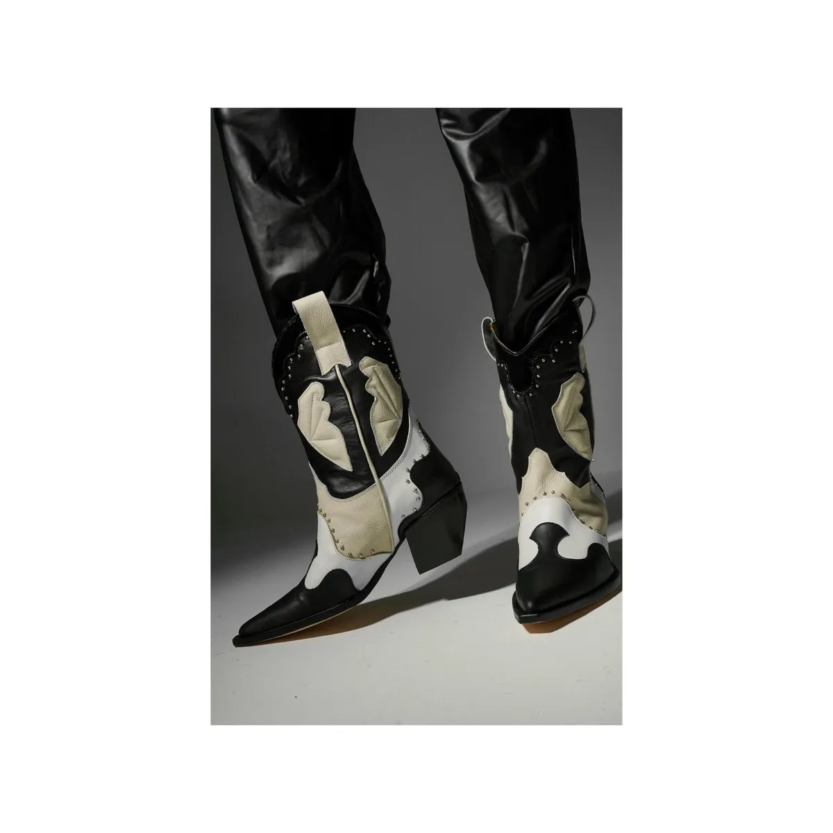ANNY OUTFITS - Bota Texana Justion  Negro & Blanco.