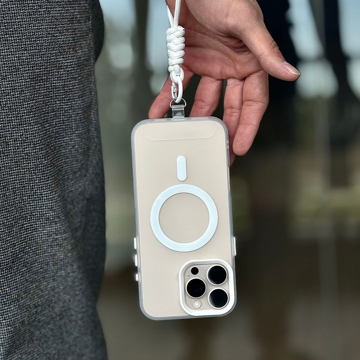 GENERICO - Carcasa Space Compact para iPhone 13 color White Stone