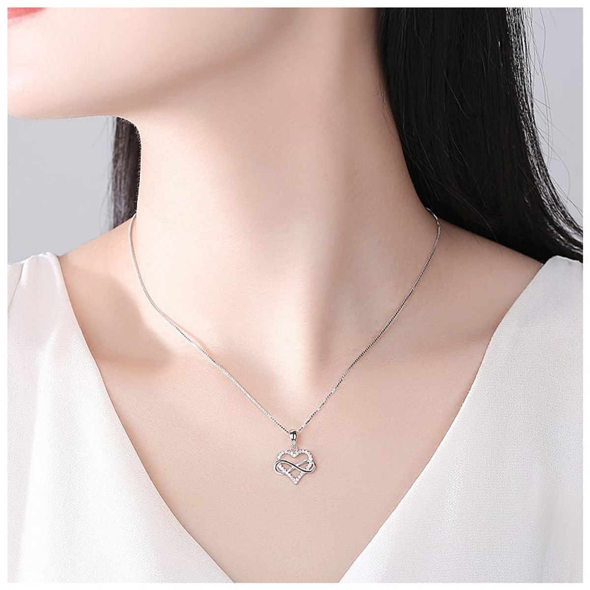 KUANGYE - Collar Mujer Cadena Bañado en plata Colgante Corazón Amor Infinito