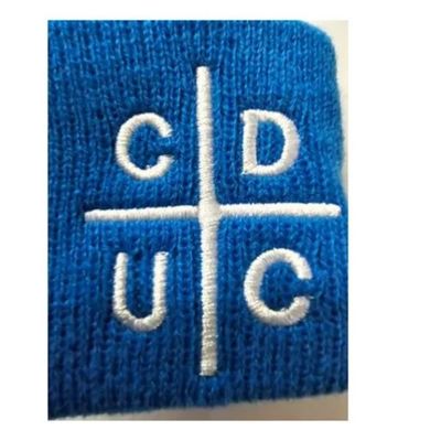 Imagen 2 del producto GORRO DE LANA UNIVERSIDAD CATOLICA