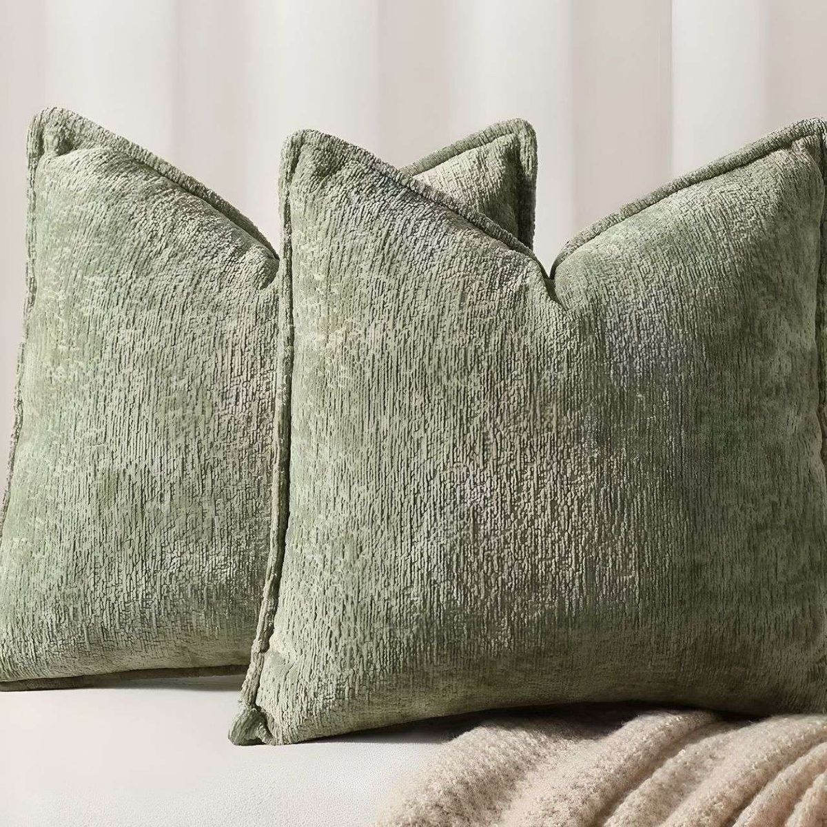 GENERICO - SET DE 2 FUNDAS DE COJIN CHENILLE 45x45  VERDE OLIVO