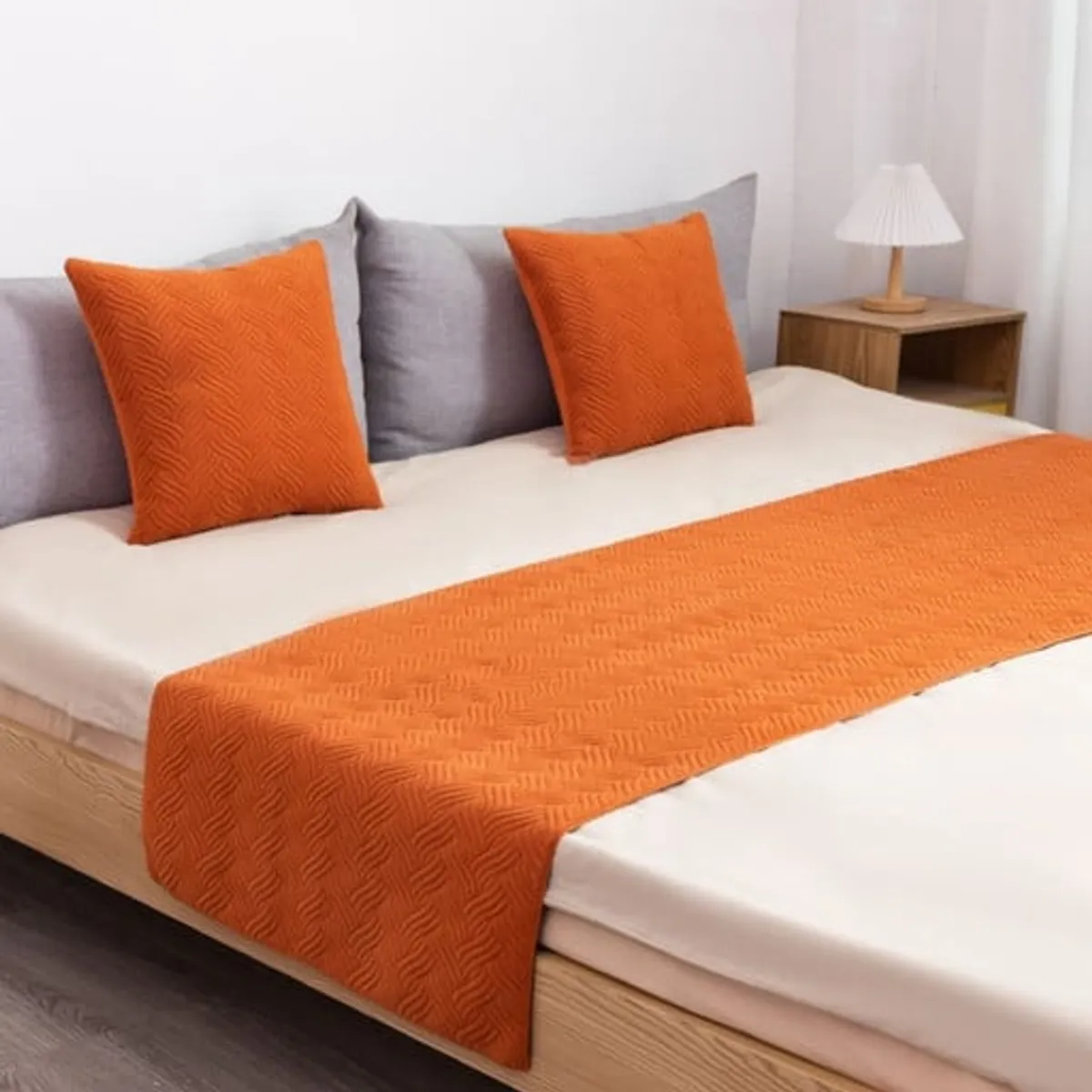 GENERICO - JUEGO DE PIECERA DE CAMA CON 2 FUNDAS MODELO PLUSH NARANJA