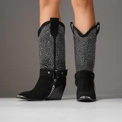 ANNY OUTFITS - Bota Gamuza con Cristales Guns