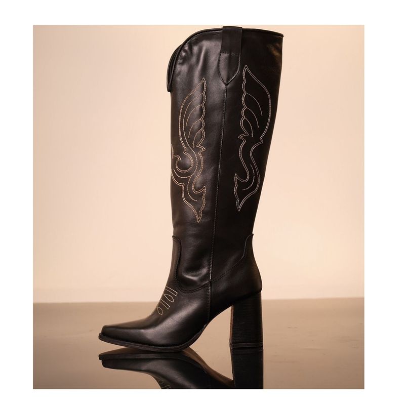 ANNY OUTFITS - Bota cuero  Piuke Desing.