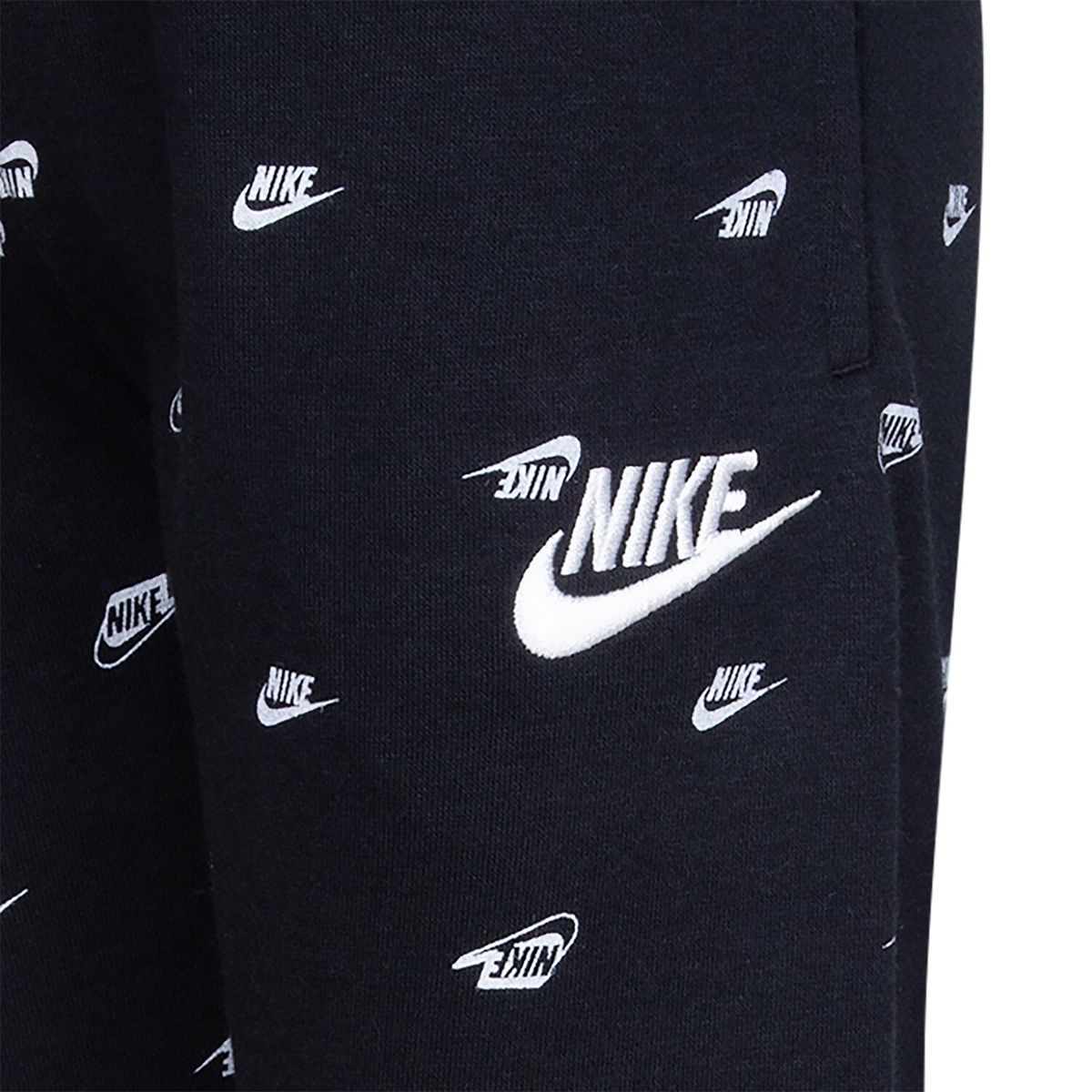 NIKE - PANTALÓN DE BUZO NIKE KIDS CLUB AOP NEGRO