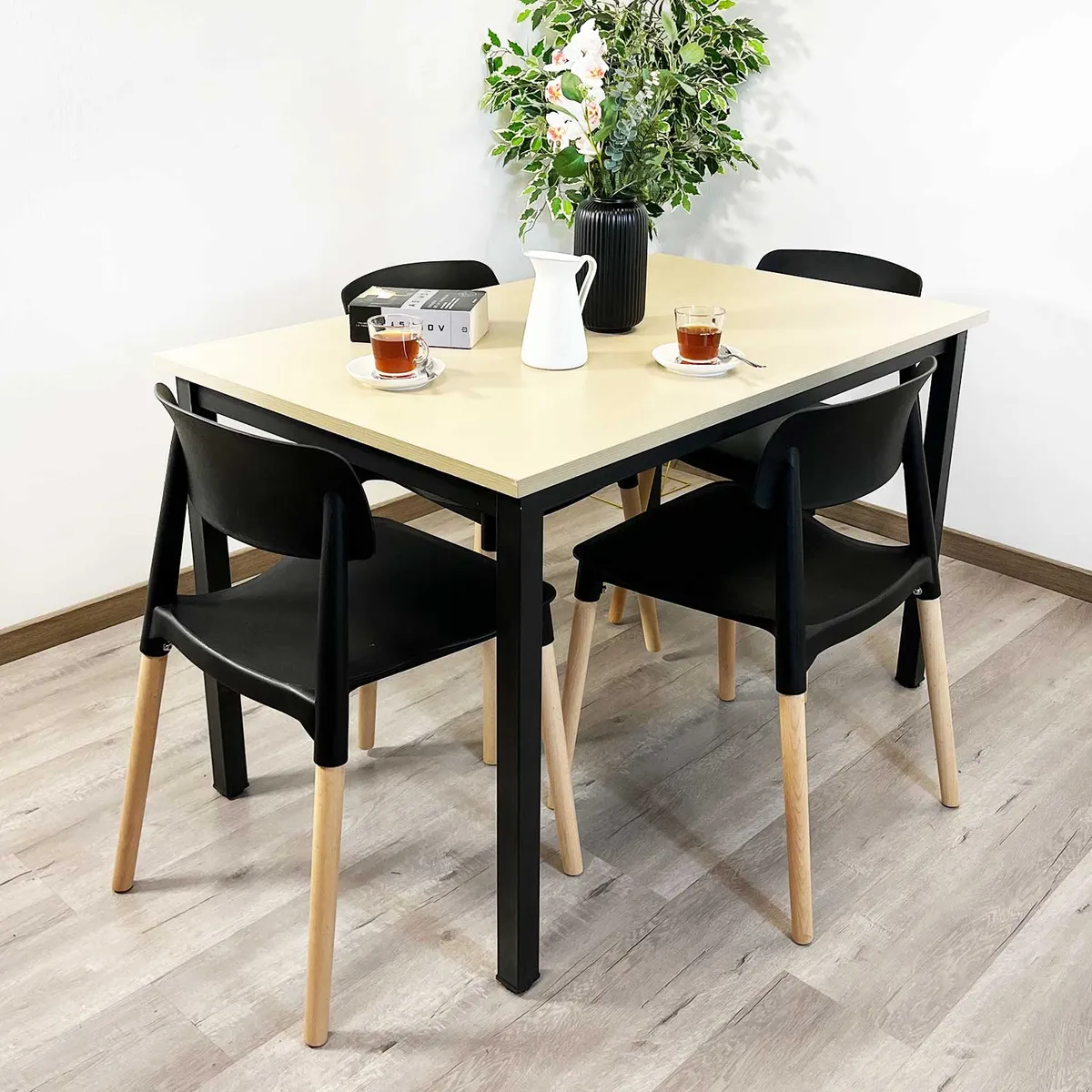 EL BARCO - Juego de Comedor New York + 4 Sillas Lisboa negras