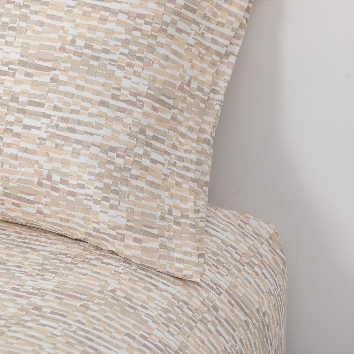 DIB - Sabanas Microfibra 1.5 Plaza Ladrillo Crudo