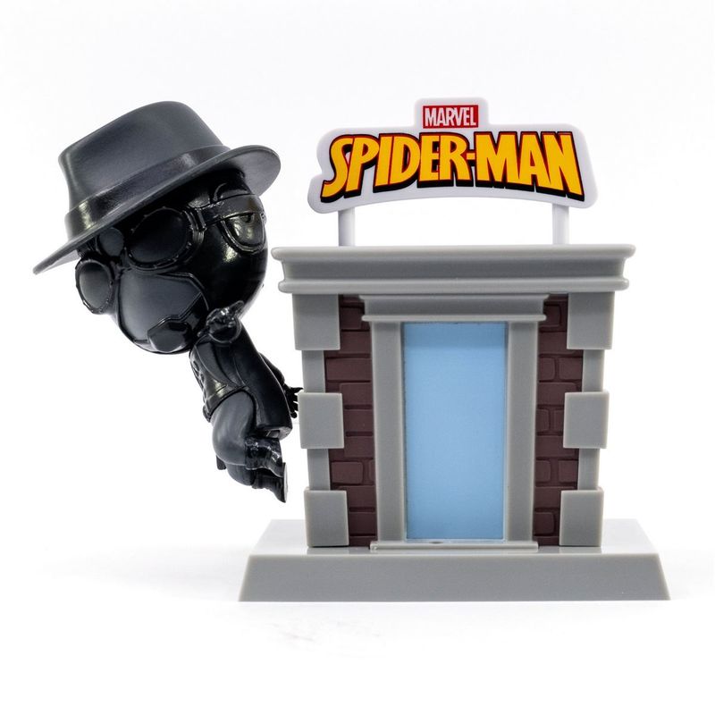MARVEL - SPIDERMAN 8 CMS CON ESCENARIO EDIFICIO - SPIDER - MAN NOIR