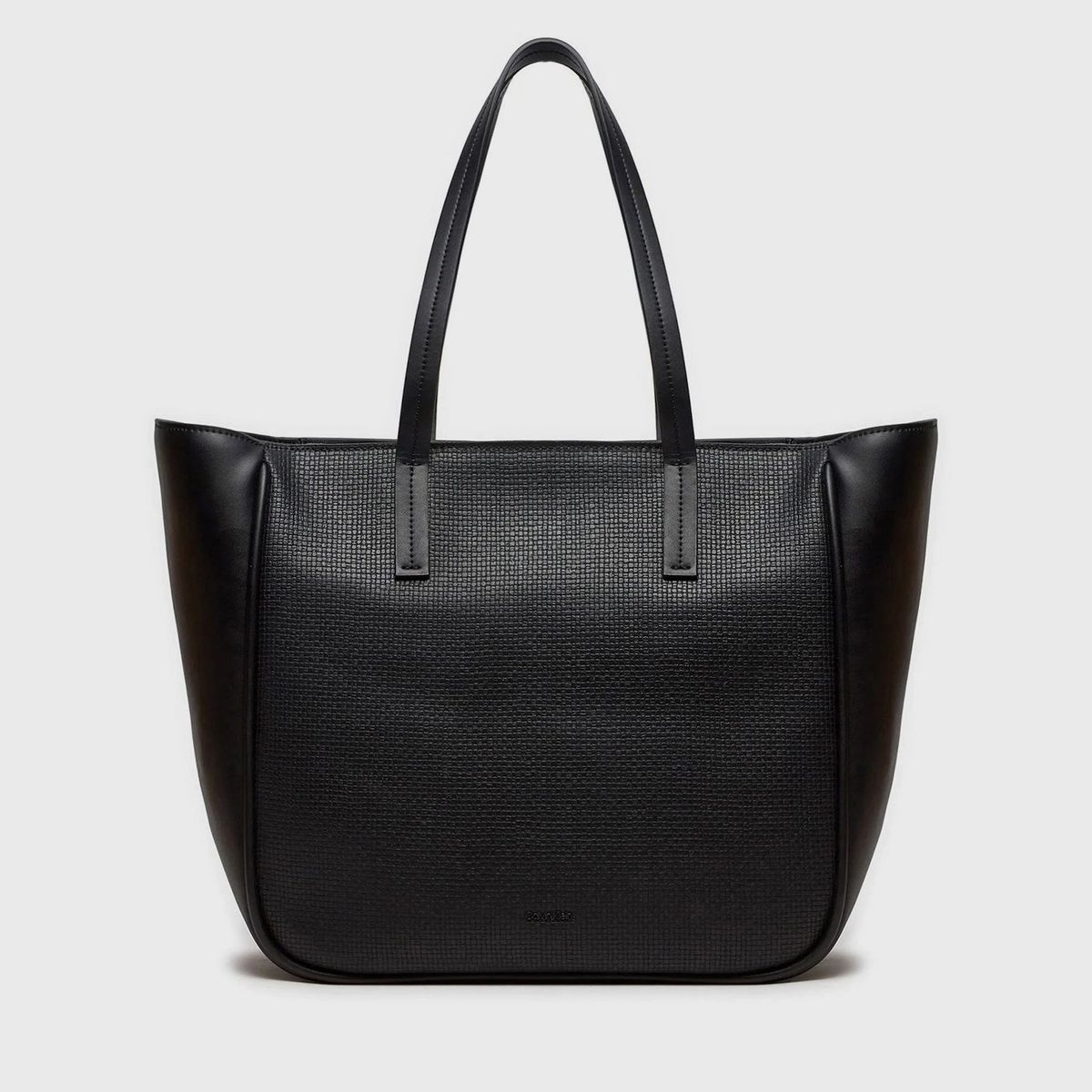 CALVIN KLEIN - Cartera Shopper Ck Refine Negro Calvin Klein